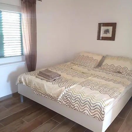 Niva Apartman