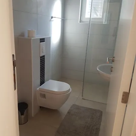 Niva Apartman *