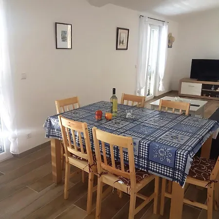 Apartment Niva *