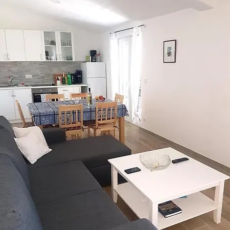 Apartment Niva *