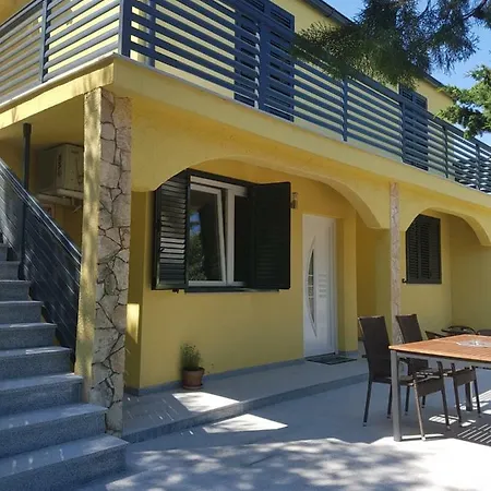 Appartement Niva Vir