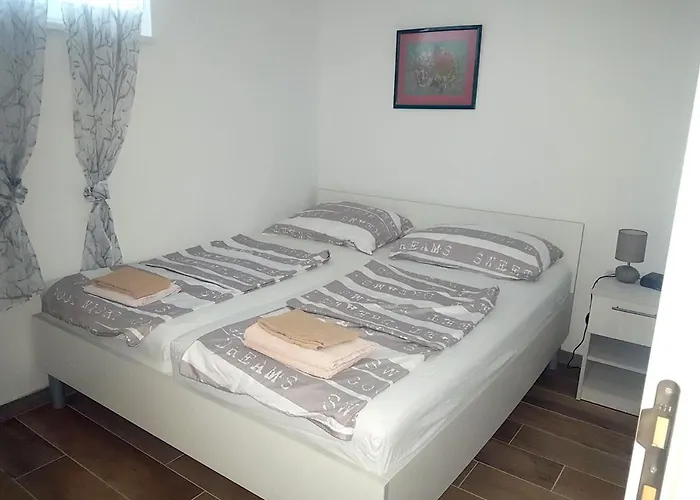 Niva Appartement Vir