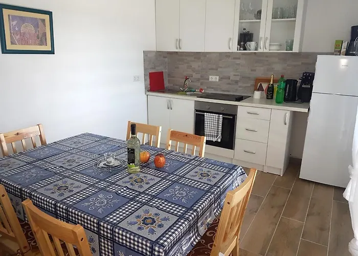 Appartement Niva Vir